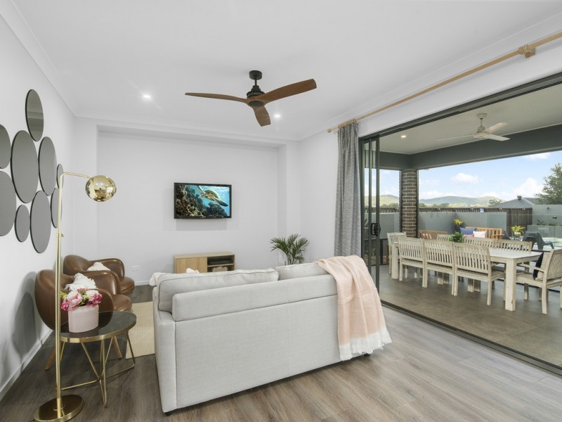 51 Mountain View Parade, Maudsland QLD 4210