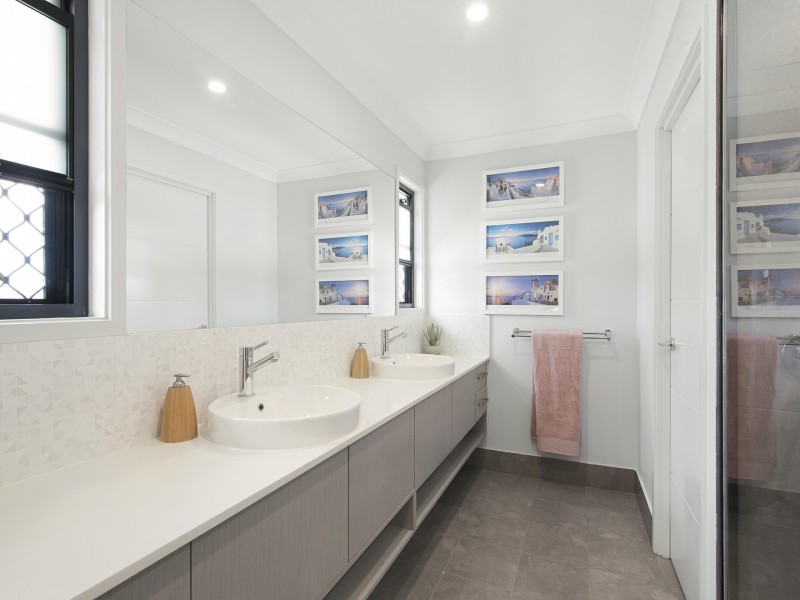 51 Mountain View Parade, Maudsland QLD 4210