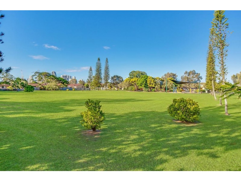 5/30 Duet Drive, Mermaid Waters QLD 4218