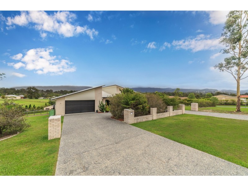 36 Waldorf place, Maudsland QLD 4210