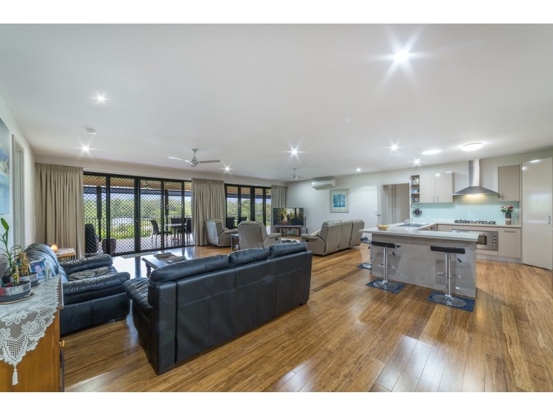 36 Waldorf place, Maudsland QLD 4210