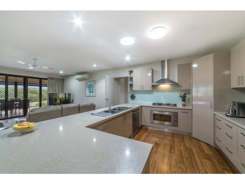 36 Waldorf place, Maudsland QLD 4210