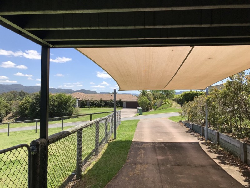 36 Waldorf place, Maudsland QLD 4210