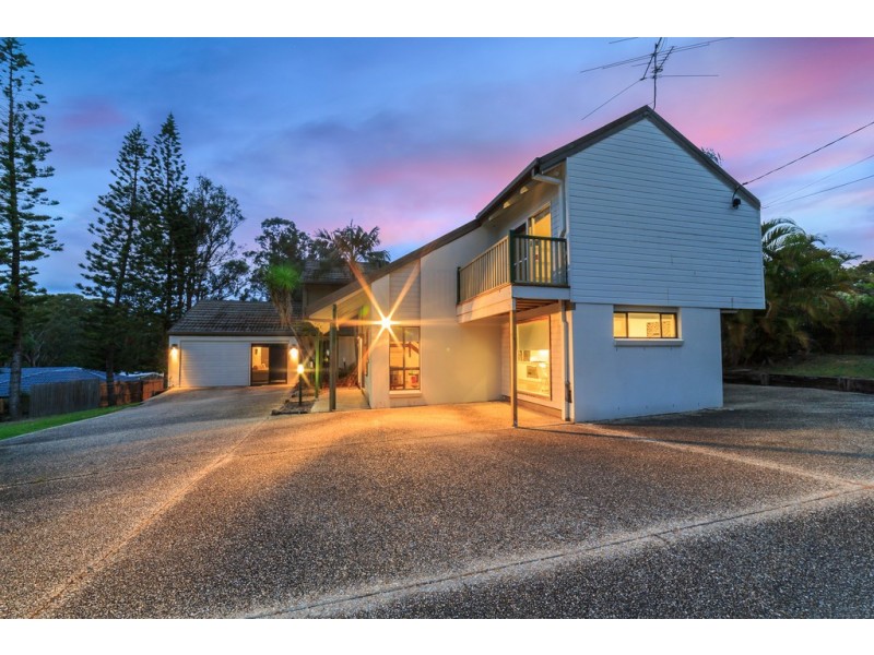 5 Woodland Drive, Reedy Creek QLD 4227