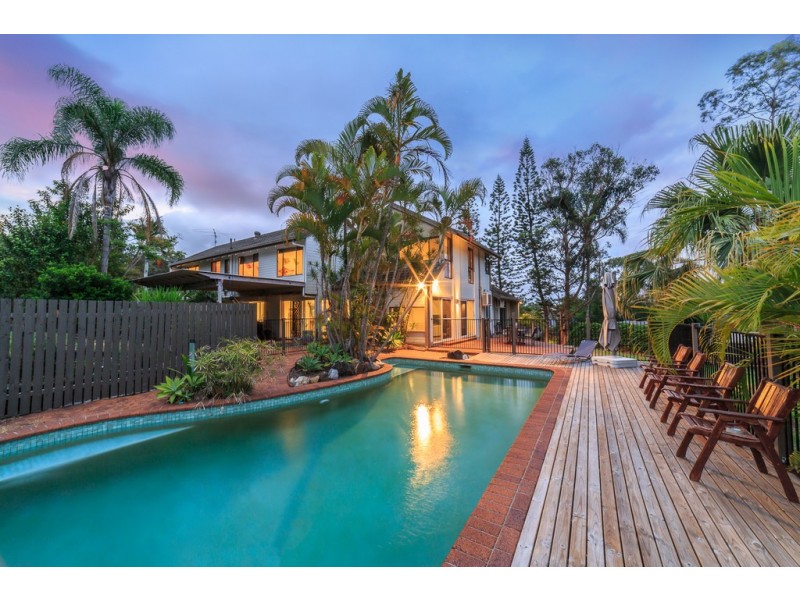 5 Woodland Drive, Reedy Creek QLD 4227