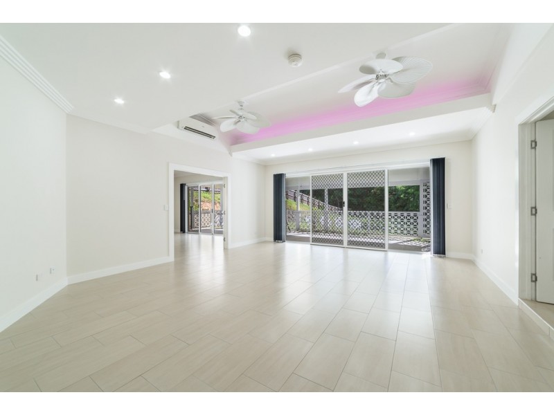 391 San Fernando Drive, Worongary QLD 4213