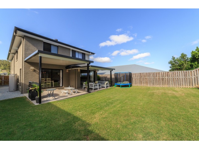 213 Riverstone Crossing, Maudsland QLD 4210