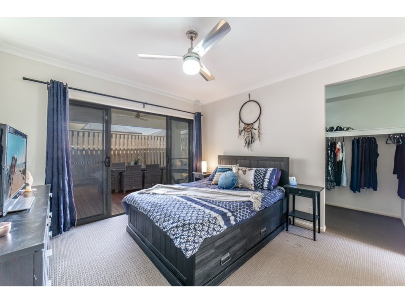 6 Summerstone Place, Maudsland QLD 4210