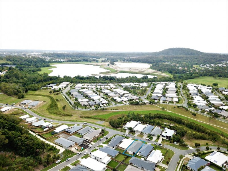 6 Summerstone Place, Maudsland QLD 4210