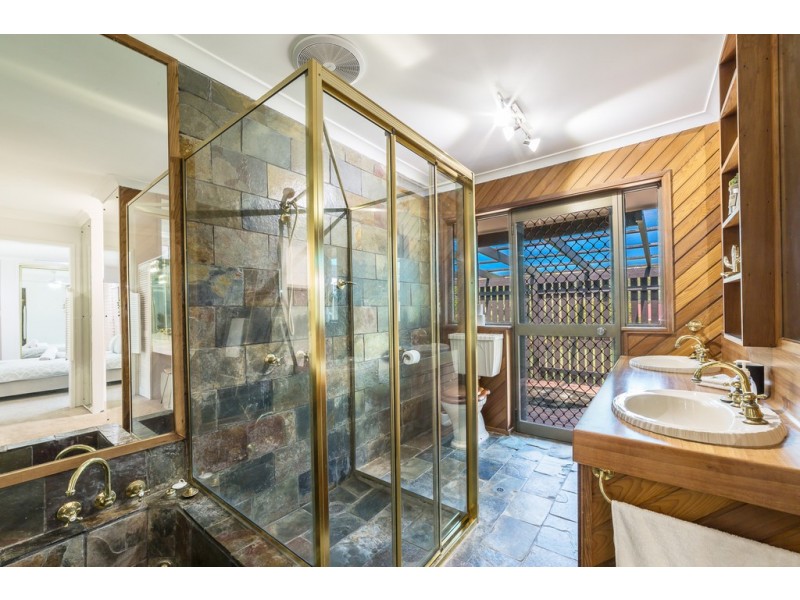 34 Alawara Drive, Tallai QLD 4213