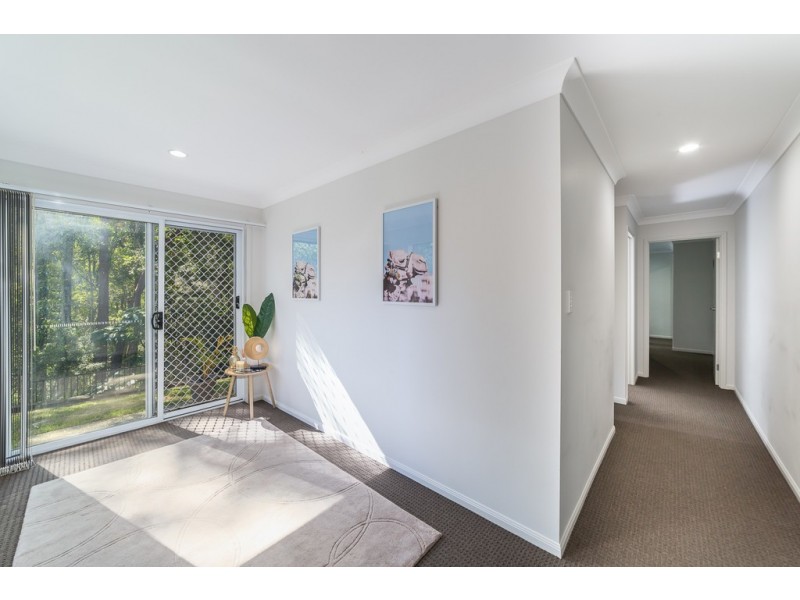 5 Caragh Crescent, Oxenford QLD 4210
