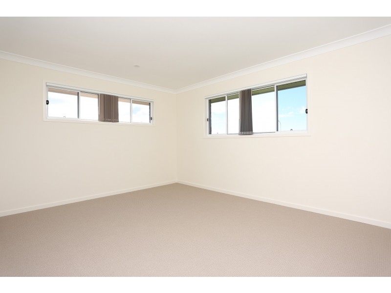 10 Mount Morgan Place, Ormeau QLD 4208