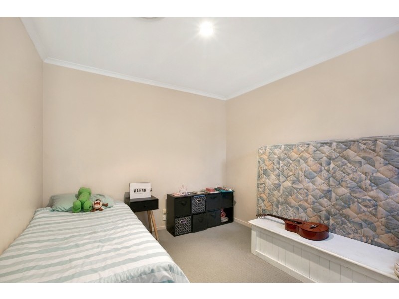 8 Prahran Court, Robina QLD 4226