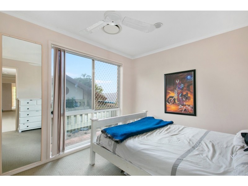 8 Prahran Court, Robina QLD 4226