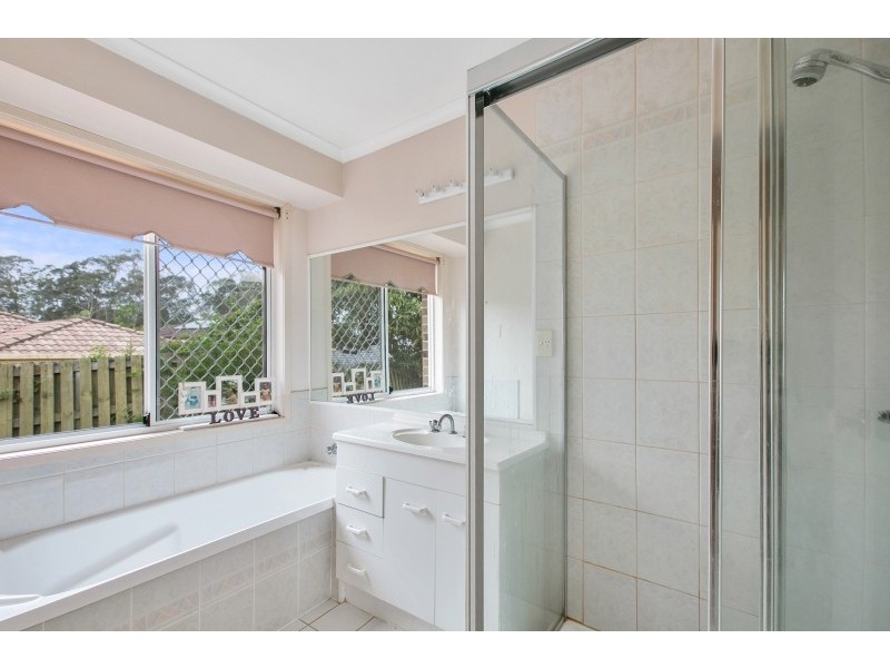 8 Prahran Court, Robina QLD 4226