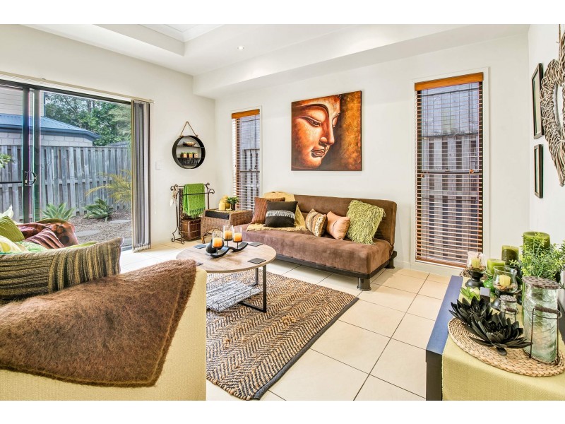 111 Bayswater Avenue, Varsity Lakes QLD 4227