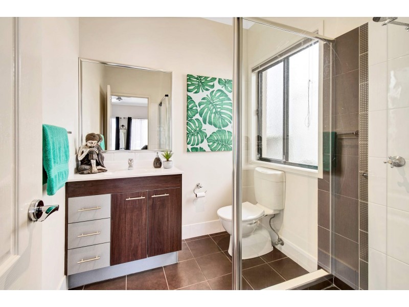 111 Bayswater Avenue, Varsity Lakes QLD 4227