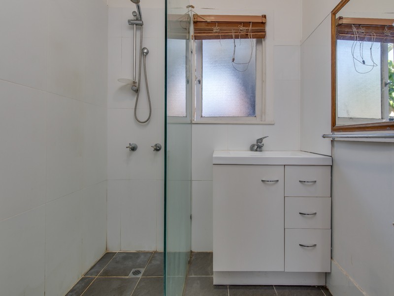 125 Nobby Parade, Miami QLD 4220