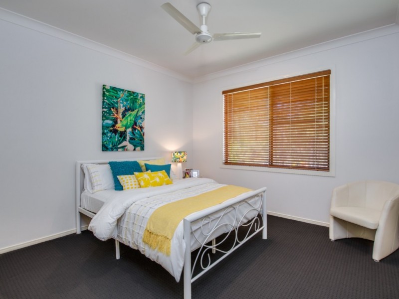 14 Federal Place, Robina QLD 4226