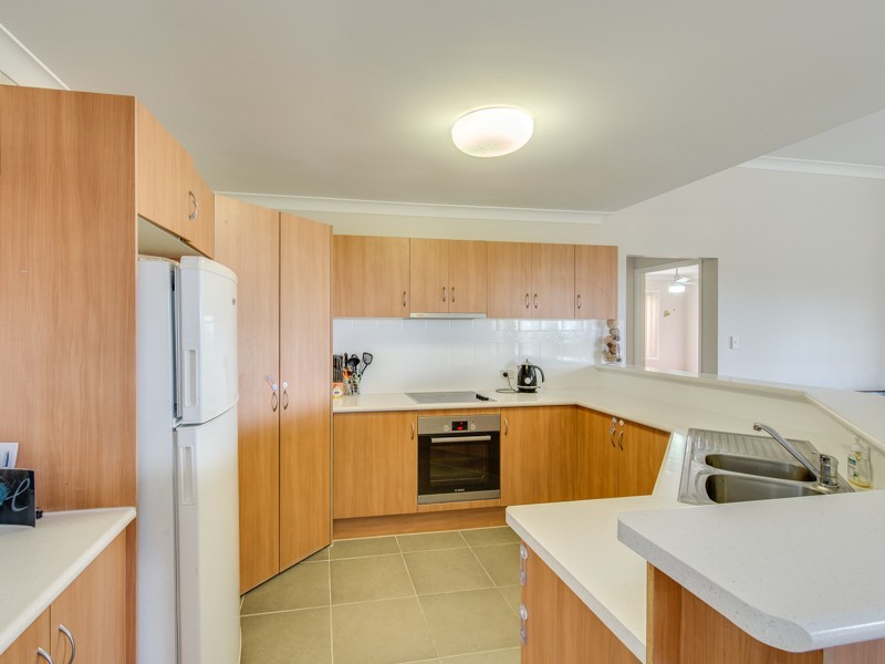 37 Langport Parade, Mudgeeraba QLD 4213