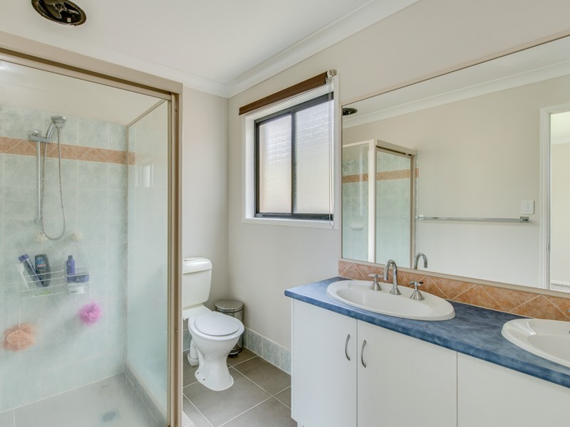 37 Langport Parade, Mudgeeraba QLD 4213