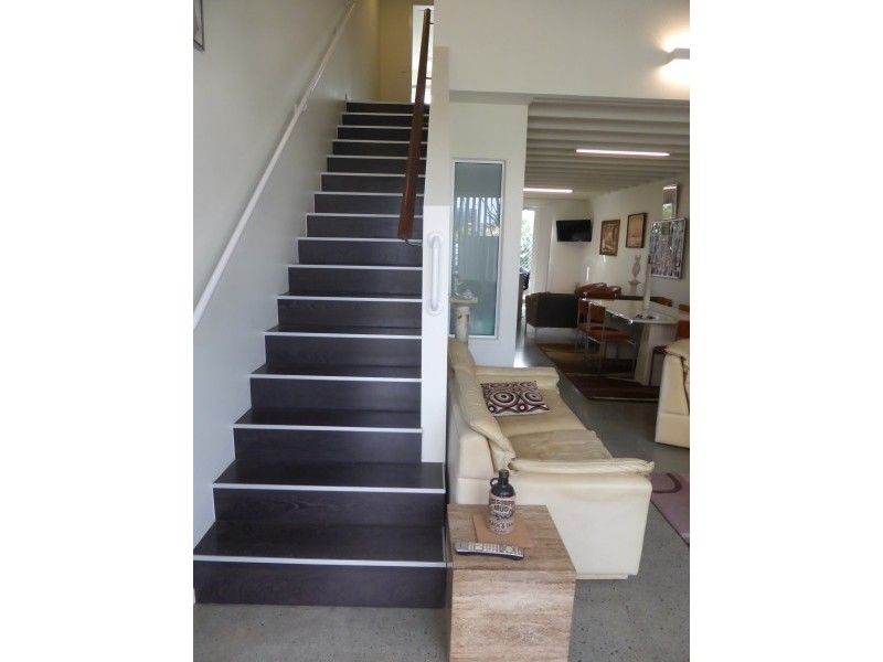 44 South Bay Drive, Varsity Lakes QLD 4227