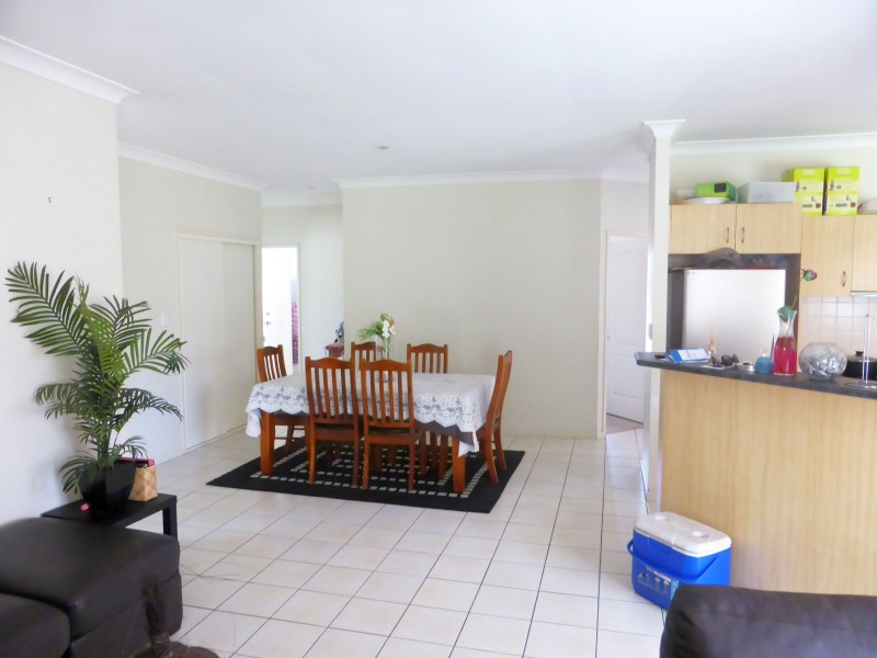 23 Respall Way, Arundel QLD 4214