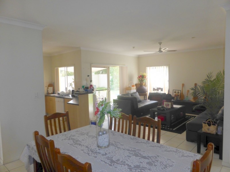 23 Respall Way, Arundel QLD 4214