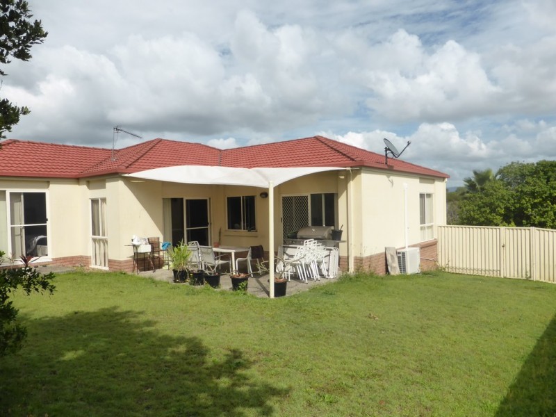23 Respall Way, Arundel QLD 4214