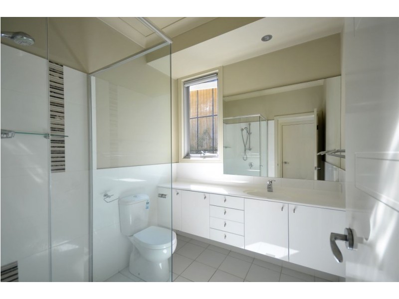 2 Lyra Court, Robina QLD 4226