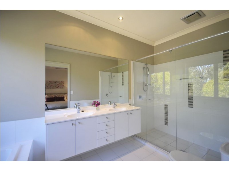 2 Lyra Court, Robina QLD 4226