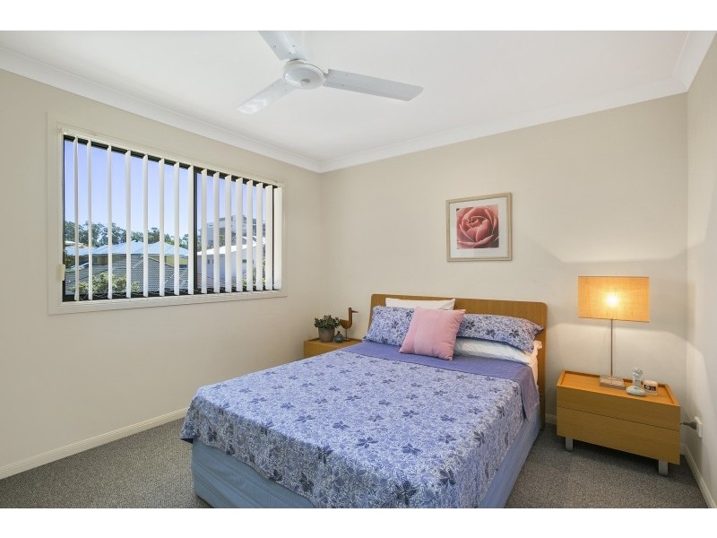 2/15 Tourangeau Crescent, Varsity Lakes QLD 4227