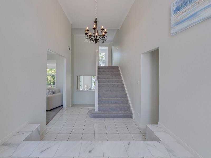 154 Camberwell Circuit, Robina QLD 4226
