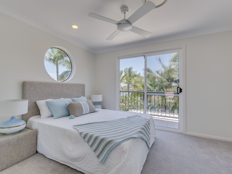 154 Camberwell Circuit, Robina QLD 4226