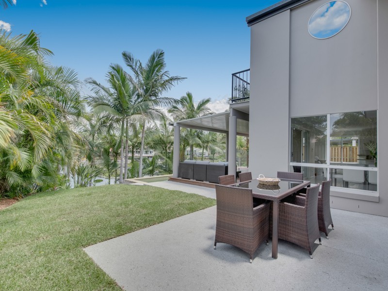 154 Camberwell Circuit, Robina QLD 4226
