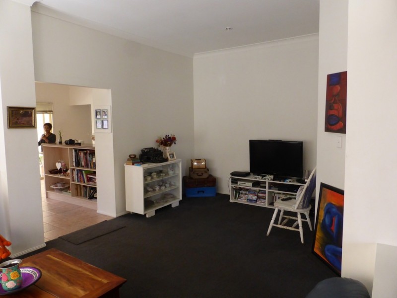 7 Nepean Drive, Varsity Lakes QLD 4227