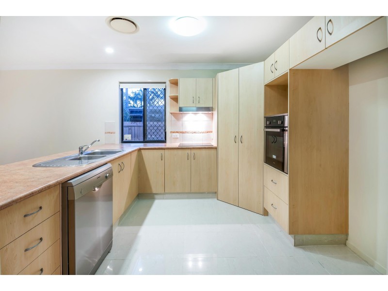 10 Whitehead Drive, Burleigh Waters QLD 4220