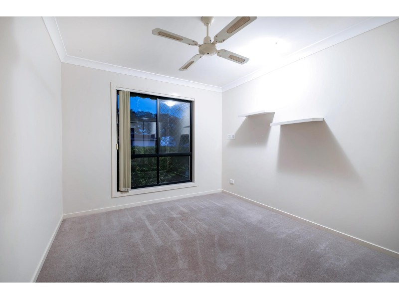 10 Whitehead Drive, Burleigh Waters QLD 4220