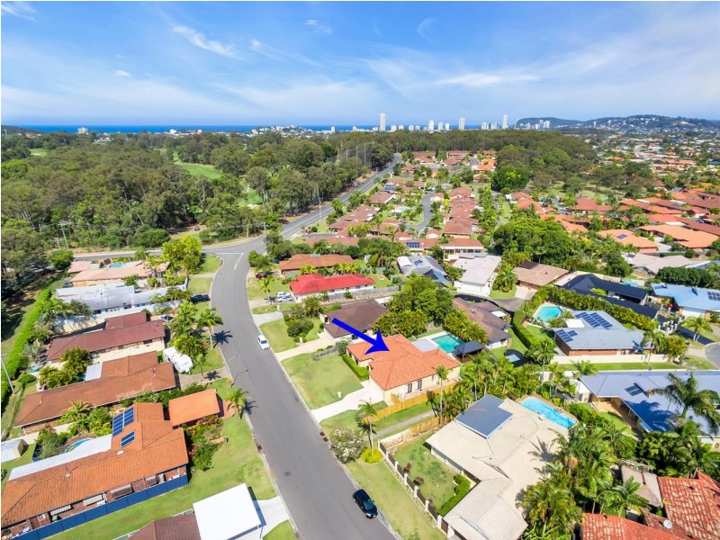 10 Whitehead Drive, Burleigh Waters QLD 4220