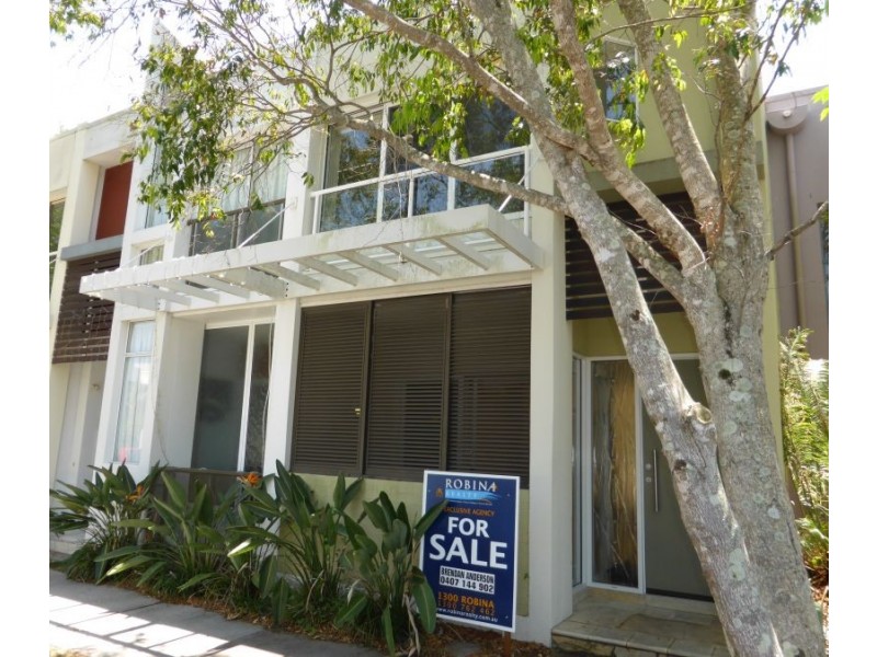 36 Moores Crescent, Varsity Lakes QLD 4227