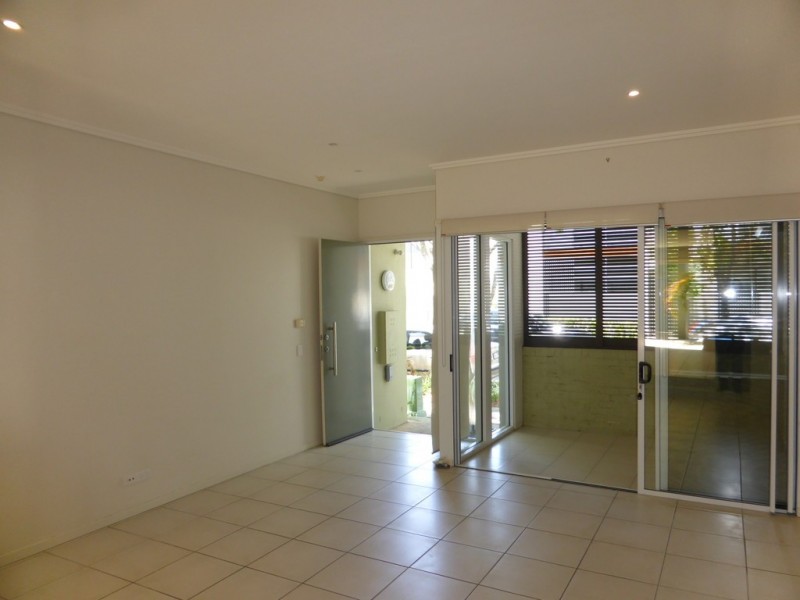 36 Moores Crescent, Varsity Lakes QLD 4227