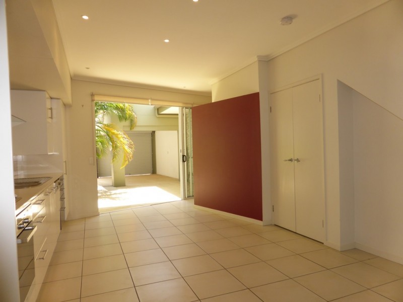 36 Moores Crescent, Varsity Lakes QLD 4227