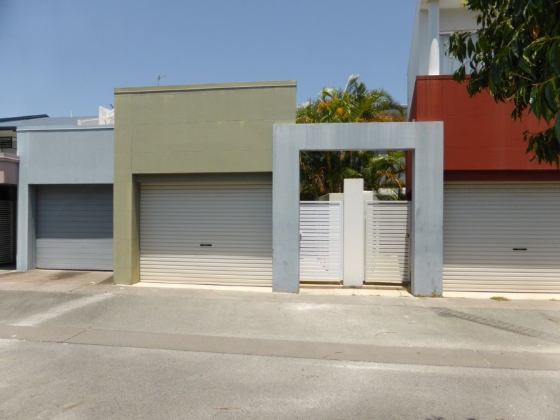 36 Moores Crescent, Varsity Lakes QLD 4227