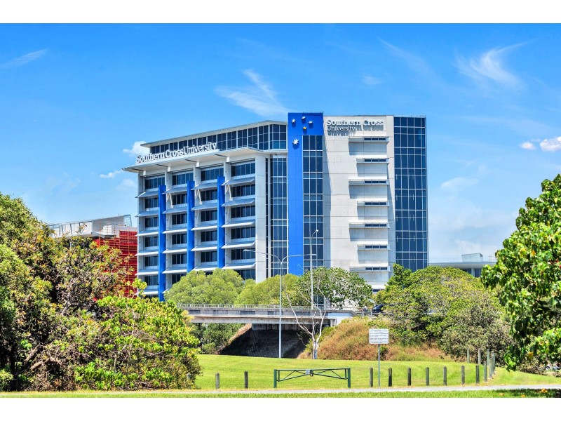 135 Golden Four Drive, Bilinga QLD 4225