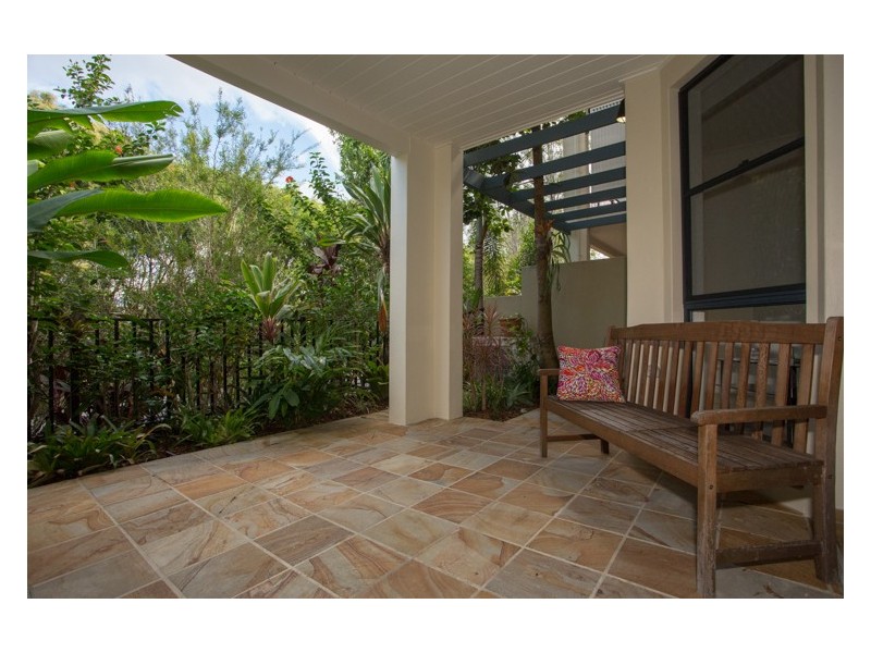 1060/1 The Cove Crescent, Carrara QLD 4211