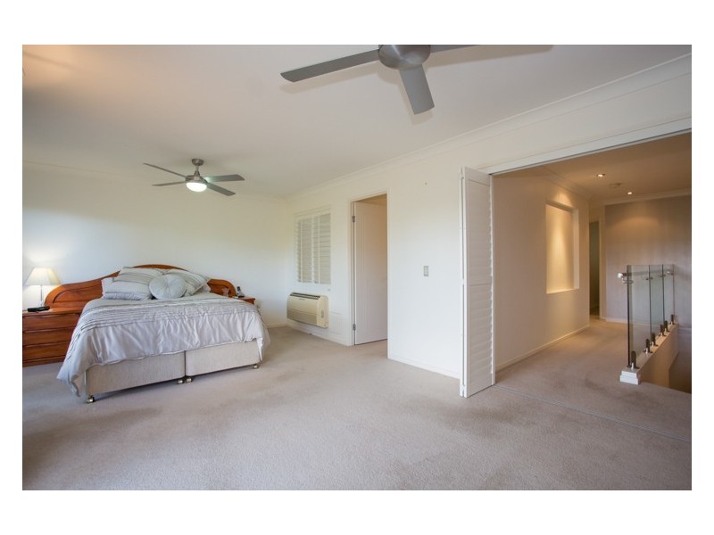 1060/1 The Cove Crescent, Carrara QLD 4211