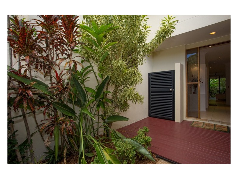 1060/1 The Cove Crescent, Carrara QLD 4211