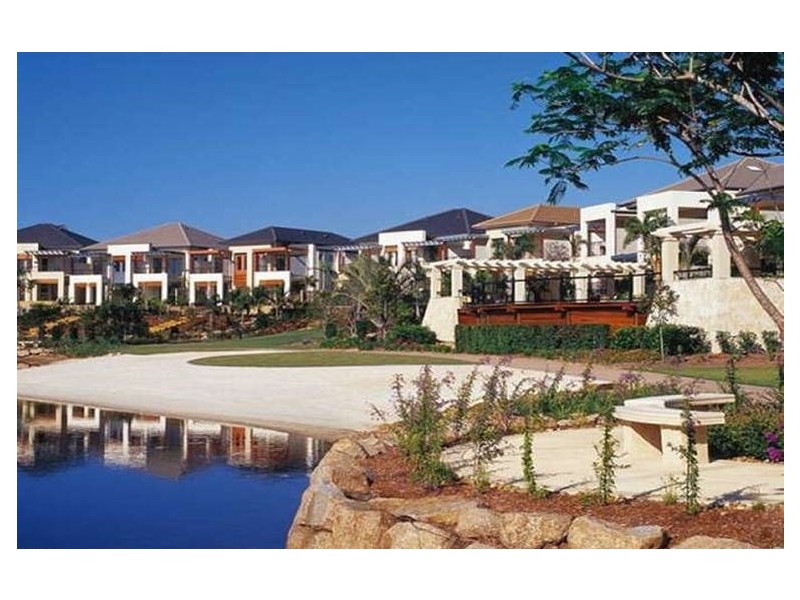 1060/1 The Cove Crescent, Carrara QLD 4211