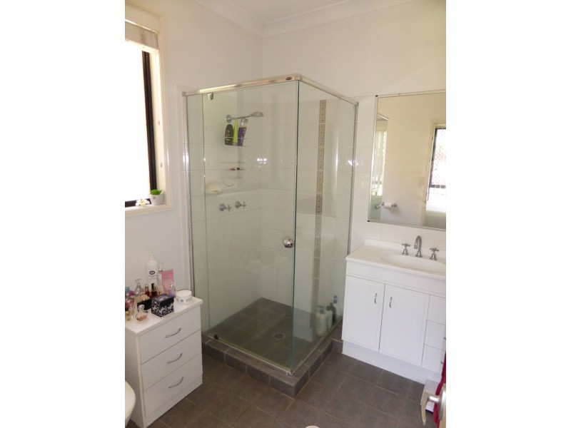 60 Bayswater Avenue, Varsity Lakes QLD 4227