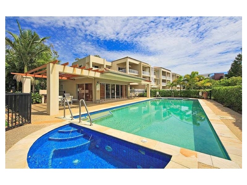 16/1 Riverwalk Avenue, Robina QLD 4226